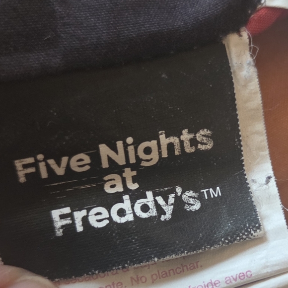 FNAF Five Nights at Freddys Reversible Comforter & Bed Sheet Pillowcase Set RARE - Picture 4 of 9